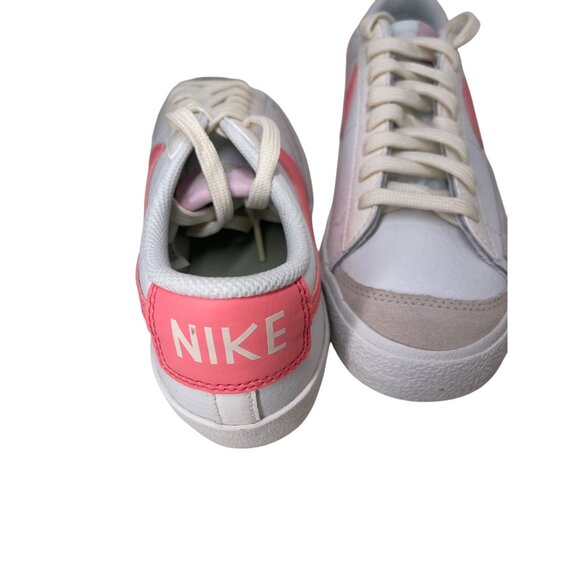 Nike Blazer Low 77 White & Pink Swoosh Sneakers Boys Size 7Y New With Tags - Picture 11 of 13